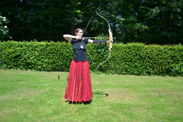 CS_seitlich gespannter Bogen_ohne Tell_DSC_0369